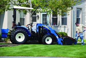 2012 New Holland Boomer 40 Right Side