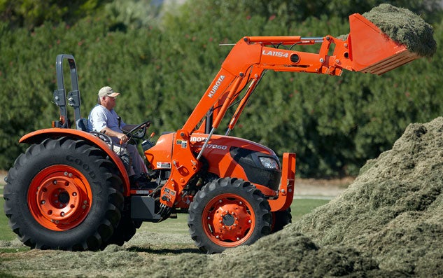 2013 Kubota M7060 Working