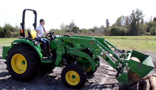 2014 John Deere 4052R Loader