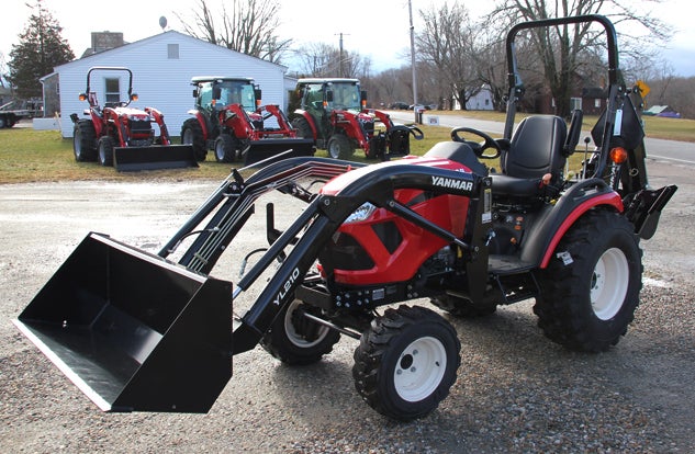 2015 Yanmar 424 TLB Left Side