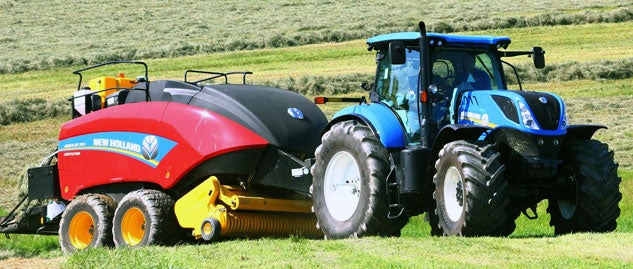 2016 New Holland T7.315 with Big Baler