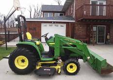 2000 John Deere 4200