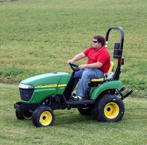 2011 John Deere 2305 4WD Compact Tractor 