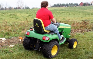 John Deere X748 Review