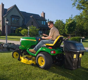 2012 John Deere X749 Rear