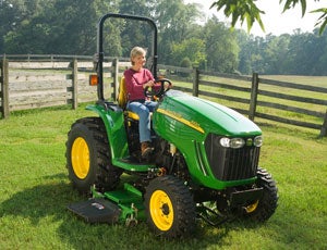 2013 John Deere 3320 Mowing