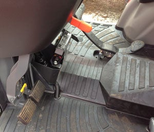 2013 Kubota B2650 Cab Cockpit Pedals