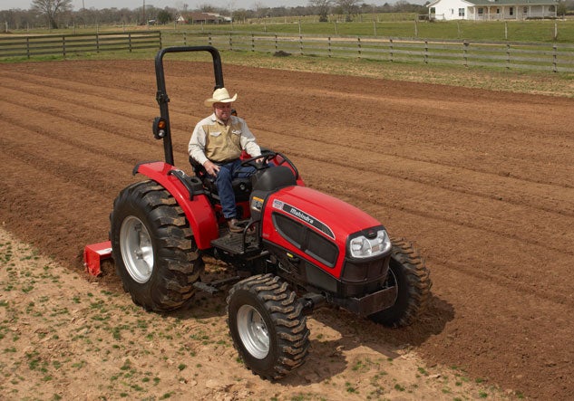 2013 Mahindra 4035 Power Shuttle Field