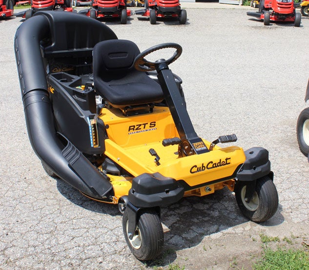 2014 Cub Cadet RZT S 42 Front Left