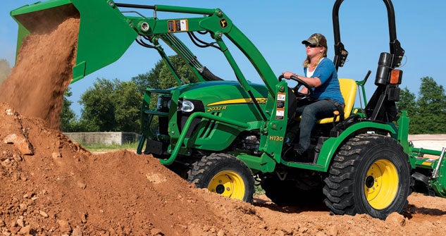 2014 John Deere 2032R Loader Dumping