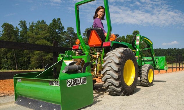 2014 John Deere 3R Series Rear