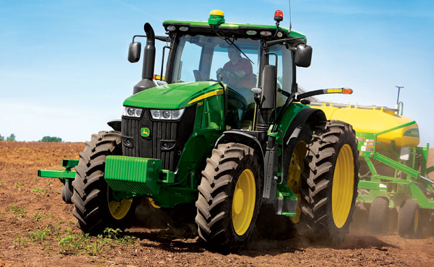 2014 John Deere 7290R Front Left