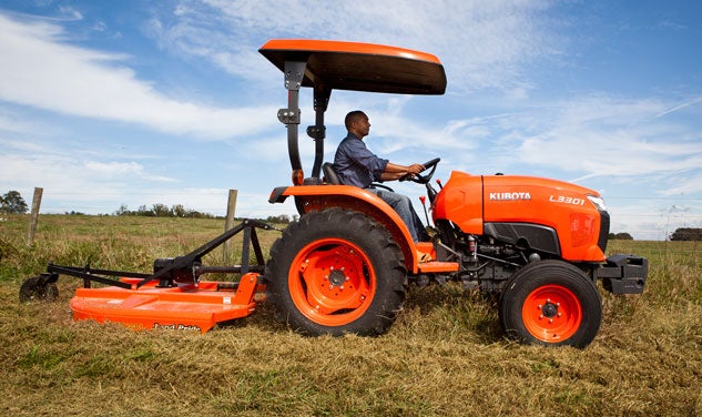 2014 Kubota L3301 Right Side