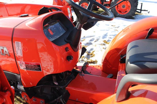 2014 Kubota L3800 HST Cockpit