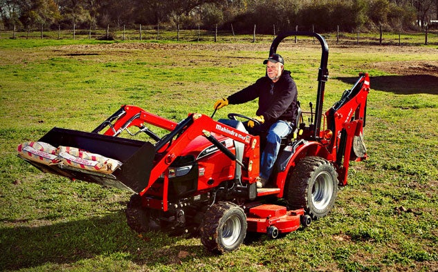 2014 Mahindra Max 25 Loader