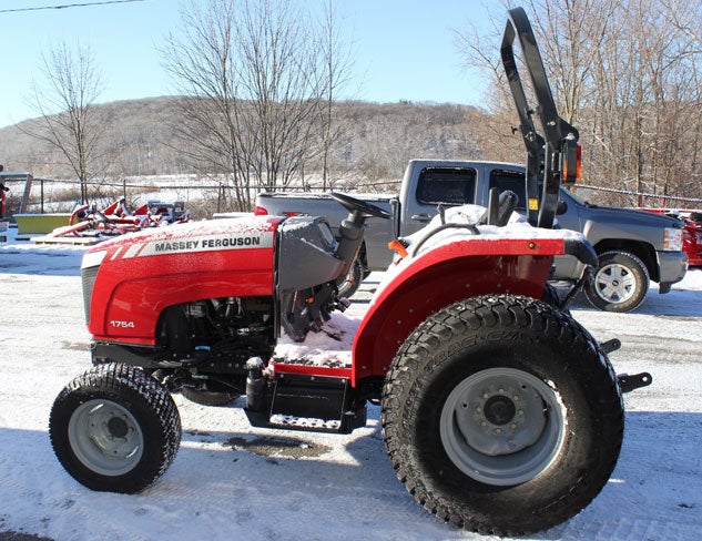 2014 Massey Ferguson 1754 Premium Profile Left