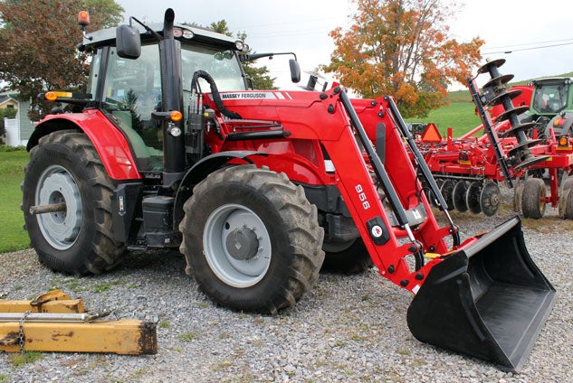 2014 Massey Ferguson 6615 Right Side