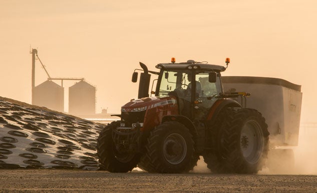 2015 Massey Ferguson 8730 Working