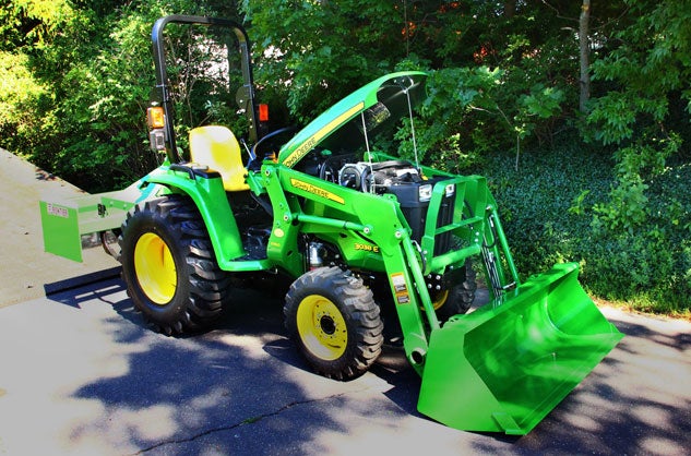 2015 John Deere 3038E Profile