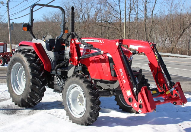 2015 Massey Ferguson 4608 Front Right