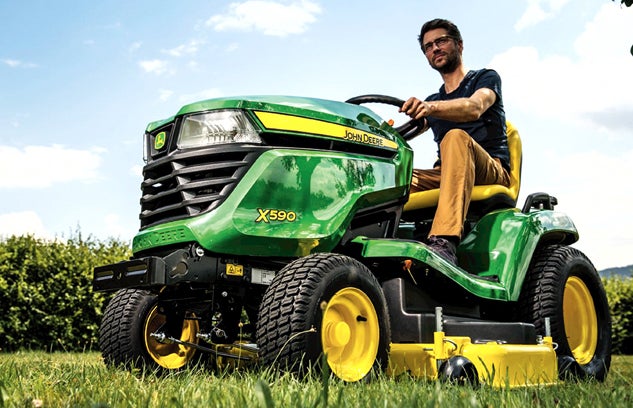 2016 John Deere X590 Field