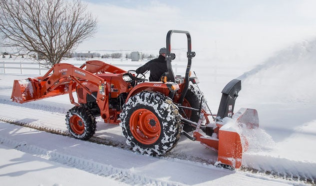 2016 Kubota L4701 HST Snowblower