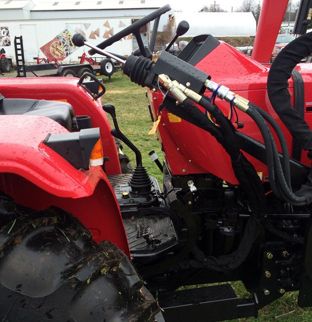 2016 Mahindra 4540 Cockpit