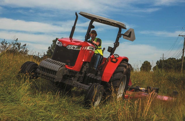 Massey Ferguson 4700 Mowing