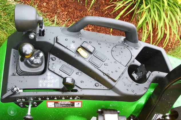 2017 John Deere 2038R Controls