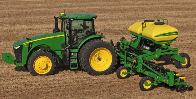 2018 John Deere 8245R Action Profile