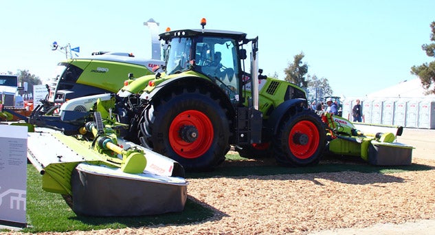 CLAAS Axion