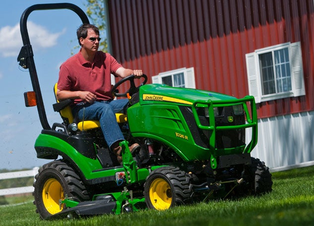 John Deere 1026R