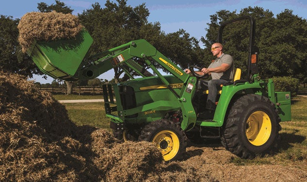 2017 John Deere 3025E Loader