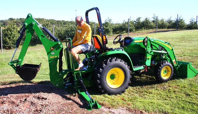 John Deere 3033R