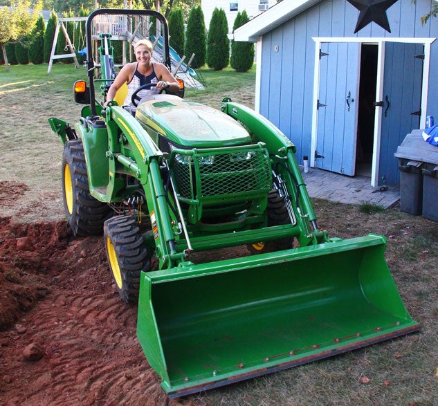 John Deere 3033R Front