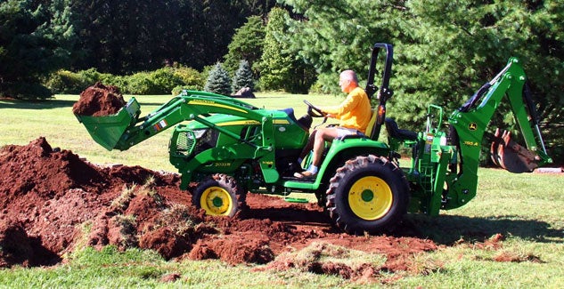 John Deere 3033R Loader