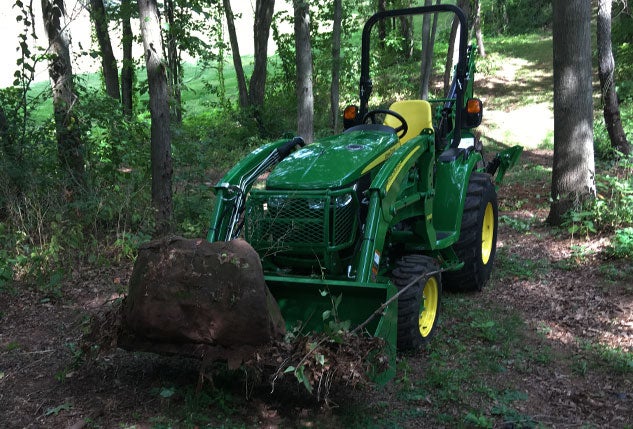 John Deere 3033R Loader