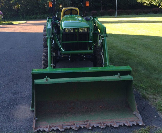 John Deere 3038E Piranha Tooth Bar