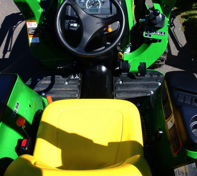 John Deere 3038E Seat