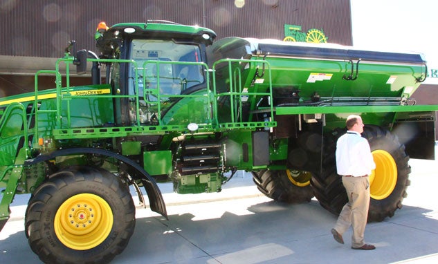 John Deere High-Capacity Nutrient Applicator