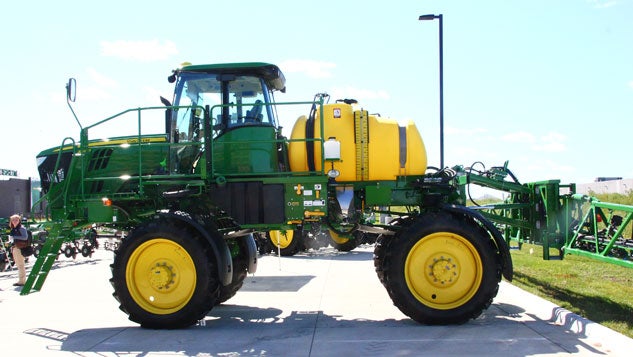 2016 John Deere R4023 Sprayer