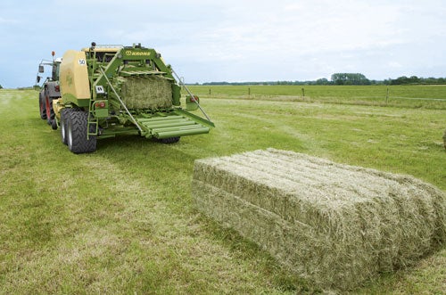 Krone BiGPack Baler Action