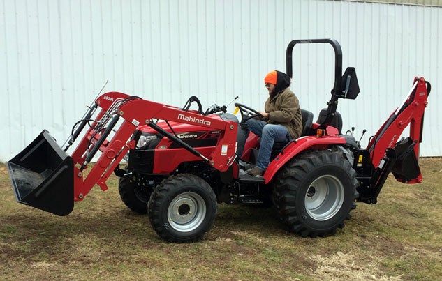 2017 Mahindra 2538 TLB Working