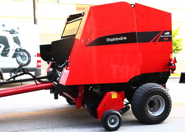 Mahindra mB5 Round Baler