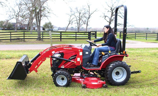 Mahindra eMax22S HST