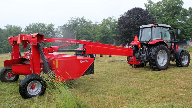 2013 Massey Ferguson 5609 Mowing