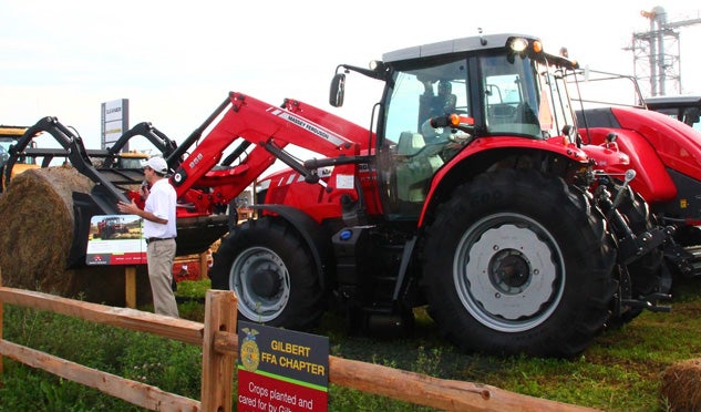 Massey Ferguson 6700S