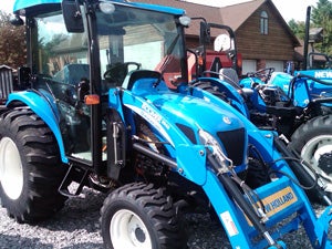 2011 New Holland Boomer 3045