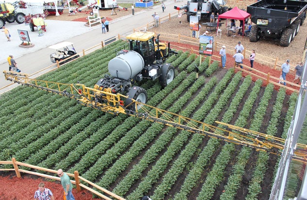 RoGator RG700 Sprayer Wide