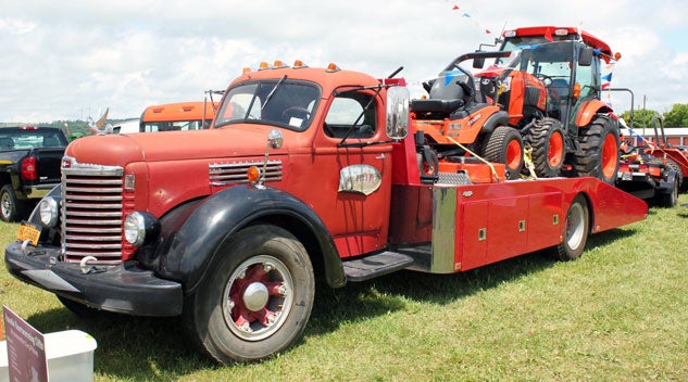 White's Farm Supply with Kubota Tractor